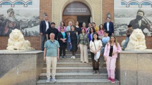 Gənc Etnoqrafların I Respublika Forumunun ikinci günündə forumda əldə olunan nəticələr ilə bağlı hesabat xarakterli müzakirələr aparılıb, forumun təşkilatçılarına təşəkkürnamələr təqdim edilib. Bundan başqa iştirakçılar Quba şəhərində tarix və mədəniyyət abidələrini ziyarət edərək şəhərin zəngin irsi ilə tanış olublar.