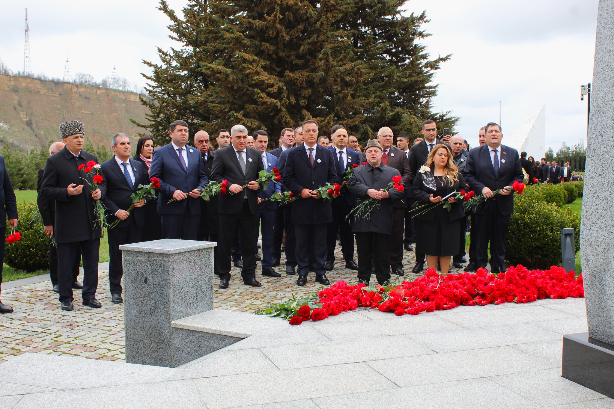 31 mart azərbaycanlılara qarşı törədilmiş soyqırımların 108-ci ildönümü ilə bağlı Soyqırımı Memorial Kompleksində Azərbaycan Respublikası Mədəniyyət Nazirliyi yanında Mədəni İrsin Qorunması, İnkişafı və Bərpası üzrə Dövlət Xidməti, Quba rayonu İcra Hakimiyyəti və Quba şəhərində “Soyqırımı Memorial Kompleksi”nin birgə təşkilatçılığı ilə anım tədbiri-kütləvi ziyarət keçirilib.