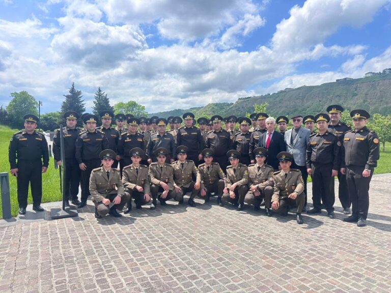 Fövqəladə Hallar Nazirliyinin Akademiyasının rəisi general-mayor Baba Salayevin rəhbərliyi ilə Akademiyanın bir qrup professor-müəllim heyəti və kursantları Quba şəhərində “Soyqırımı Memorial Kompleksi”ni ziyarət etmişlər.