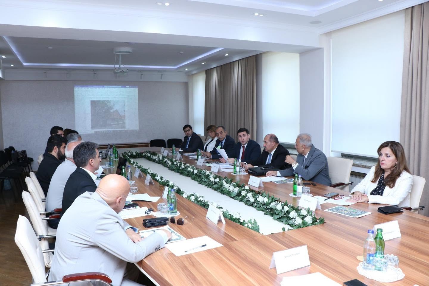 Mədəniyyət Nazirliyi yanında Daşınmaz mədəni sərvətlərin müəyyən edilməsi üzrə Ekspert Şurasının növbəti iclası keçirilib.