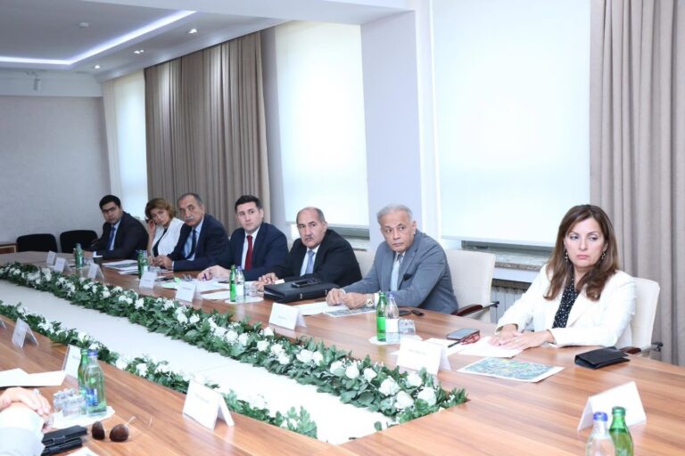 Mədəniyyət Nazirliyi yanında Daşınmaz mədəni sərvətlərin müəyyən edilməsi üzrə Ekspert Şurasının növbəti iclası keçirilib.